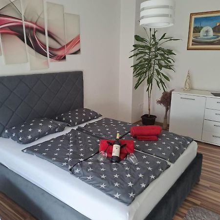 Studio Apartman Bf Slavonski Brod Exterior foto