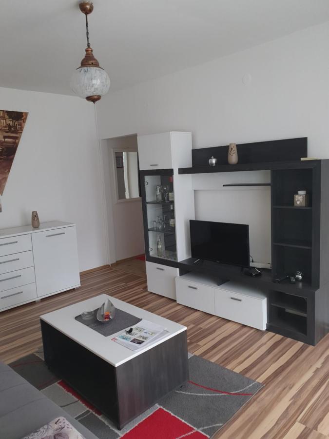 Studio Apartman Bf Slavonski Brod Exterior foto